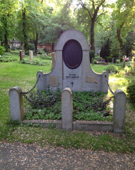 Grabstein Ilse Simon, Alter St. Matthäus Kirchhof, Berlin-Schöneberg